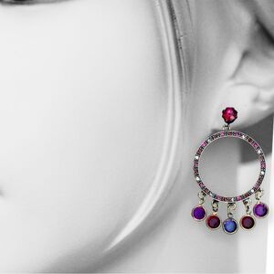 AVON Colorful Beaded Circle Pierced Earrings in Berry Antiqued Gold Tone NOS